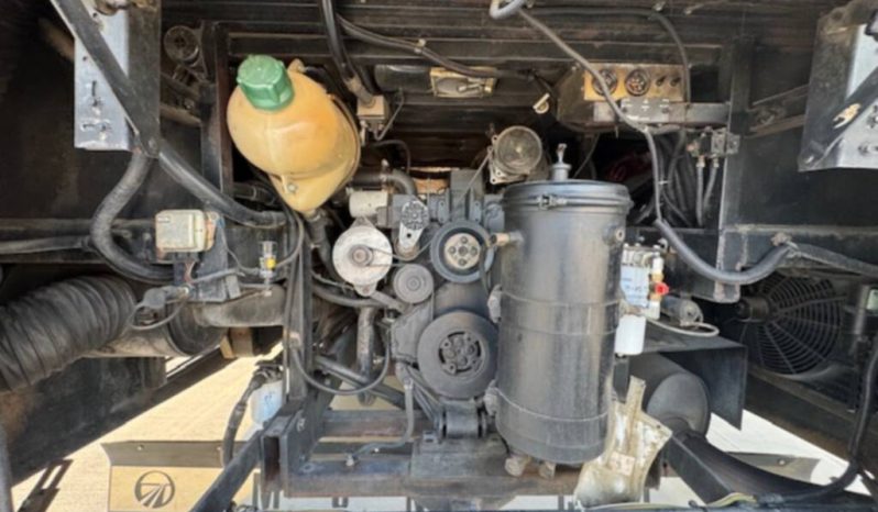 
								1993 Monaco Dynasty 36 full									